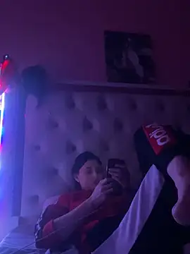 Flossy Vettie online show from 11.28.25