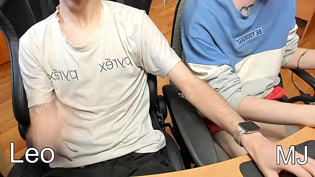 Snapshot of teelimata chatting on 02.28.25 teelimata online show from 02.28.25