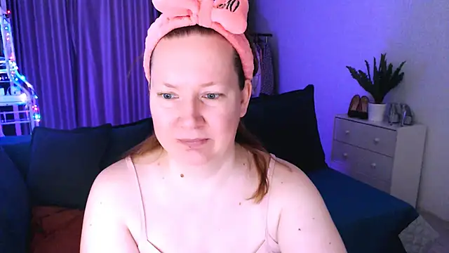 GoddessLara online show from 01.18.25