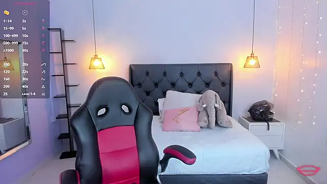 AMELIELEONE online show from 01.21.25