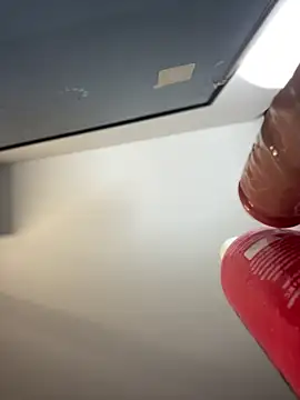 Snapshot of Emmily_19 chatting on 02.27.26 Emmily 19 online show from 02.27.26