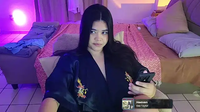 Snapshot of feluriana chatting on 05.16.26 feluriana online show from 05.16.26