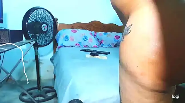 Snapshot of cositarrica_xxx chatting on 03.06.25 cositarrica xxx online show from 03.06.25