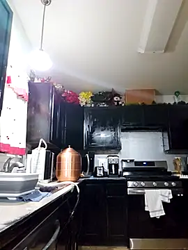 Snapshot of ScarletCallings420 chatting on 11.07.25 ScarletCallings420 online show from 11.07.25