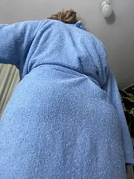 Snapshot of scarlett_sexx69 chatting on 03.05.25 scarlett sexx69 online show from 03.05.25