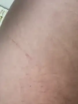 Snapshot of scarlett_sexx69 chatting on 03.21.25 scarlett sexx69 online show from 03.21.25