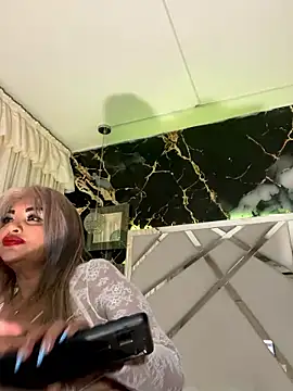 Snapshot of scarlett_sexx69 chatting on 01.13.26 scarlett sexx69 online show from 01.13.26