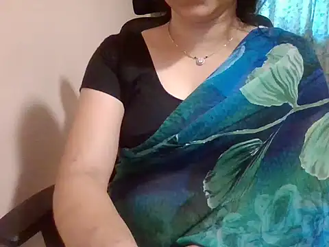 Snapshot of Pinky_4 chatting on 03.01.25 Pinky 4 online show from 03.01.25