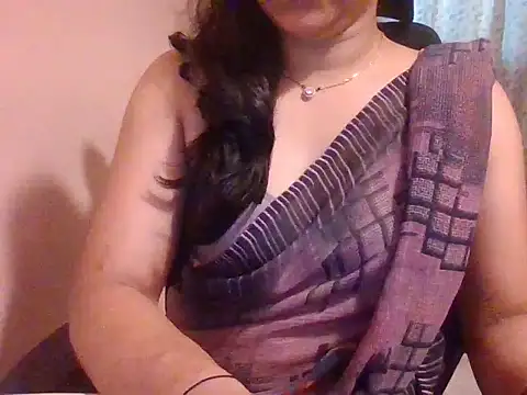 Snapshot of Pinky_4 chatting on 03.11.25 Pinky 4 online show from 03.11.25