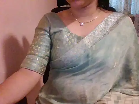 Snapshot of Pinky_4 chatting on 09.11.25 Pinky 4 online show from 09.11.25