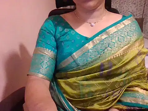 Snapshot of Pinky_4 chatting on 09.12.25 Pinky 4 online show from 09.12.25