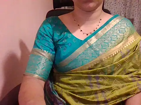 Snapshot of Pinky_4 chatting on 09.13.25 Pinky 4 online show from 09.13.25