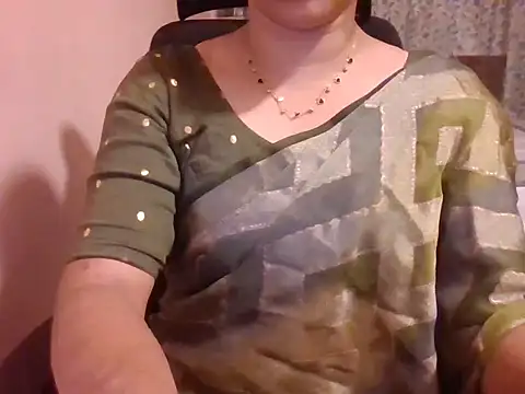 Snapshot of Pinky_4 chatting on 09.26.25 Pinky 4 online show from 09.26.25