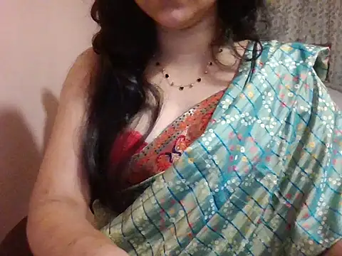 Snapshot of Pinky_4 chatting on 10.06.25 Pinky 4 online show from 10.06.25