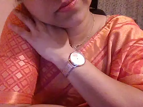 Snapshot of Pinky_4 chatting on 10.19.25 Pinky 4 online show from 10.19.25