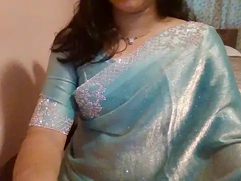 Snapshot of Pinky_4 chatting on 10.21.25 Pinky 4 online show from 10.21.25