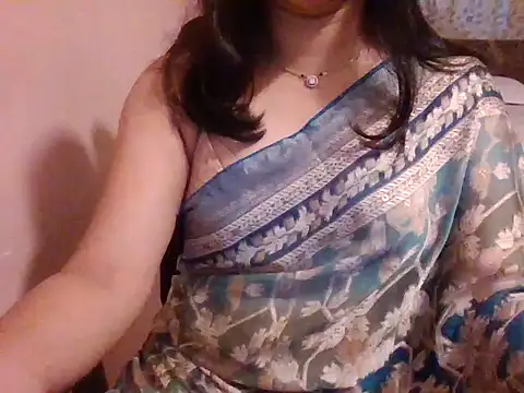 Snapshot of Pinky_4 chatting on 11.02.25 Pinky 4 online show from 11.02.25