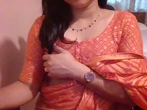 Snapshot of Pinky_4 chatting on 11.04.25 Pinky 4 online show from 11.04.25