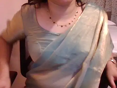 Snapshot of Pinky_4 chatting on 11.16.25 Pinky 4 online show from 11.16.25