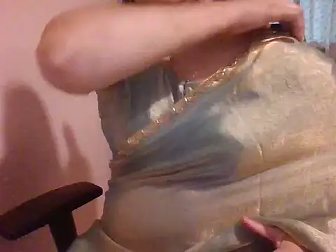 Snapshot of Pinky_4 chatting on 11.24.25 Pinky 4 online show from 11.24.25