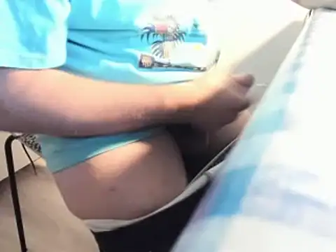 Snapshot of drm4ple3 chatting on 09.10.25 drm4ple3 online show from 09.10.25