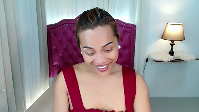 DreamLADYBOY online show from 04.16.26