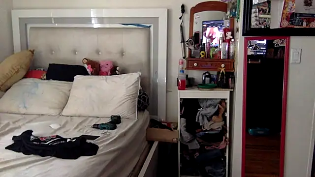 BIG-CkD F online show from 03.18.25