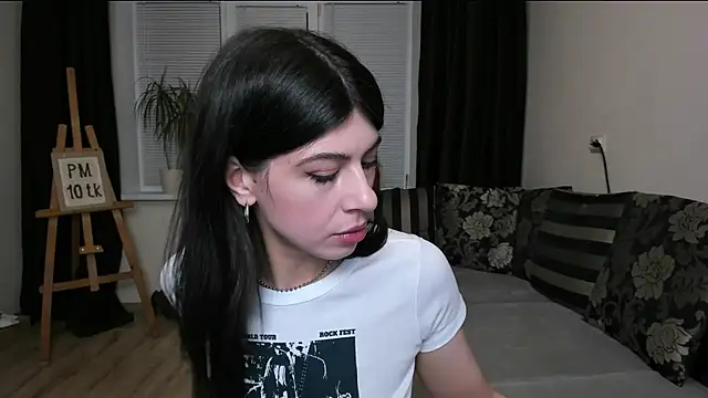 Snapshot of MolagAnna chatting on 03.31.26 MolagAnna online show from 03.31.26