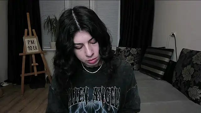 Snapshot of MolagAnna chatting on 04.23.26 MolagAnna online show from 04.23.26