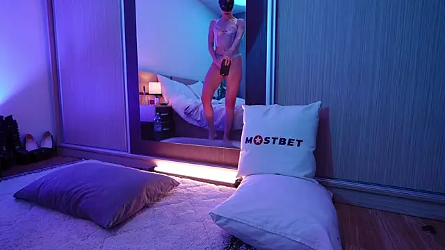 Janemasqueradeporn online show from 02.28.25