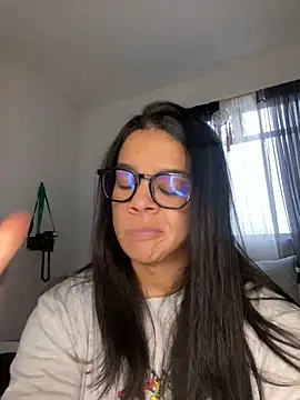 trianawhite online show from 01.19.26