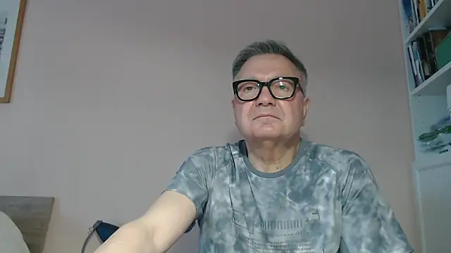 YOU6me online show from 04.11.26