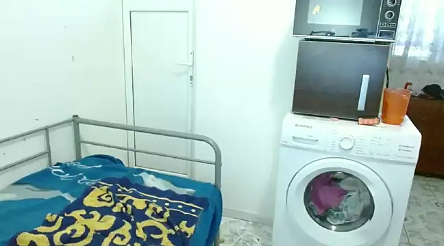 RidemerafSuzana online show from 03.19.25