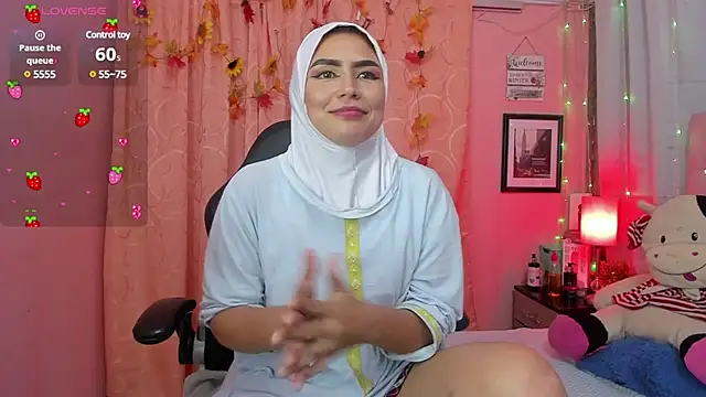 Snapshot of DarshaKhemu chatting on 02.14.25 DarshaKhemu online show from 02.14.25