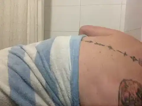 Snapshot of PenelopeSx chatting on 11.01.25 PenelopeSx online show from 11.01.25