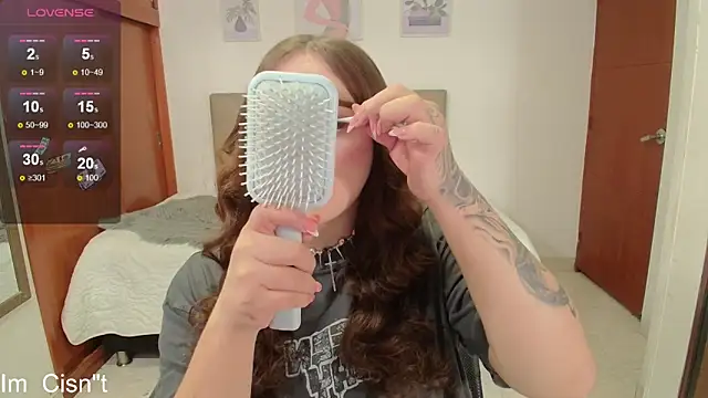 Miley Baker online show from 02.08.25