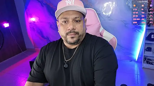 Snapshot of jacoob_woods chatting on 04.21.26 jacoob woods online show from 04.21.26