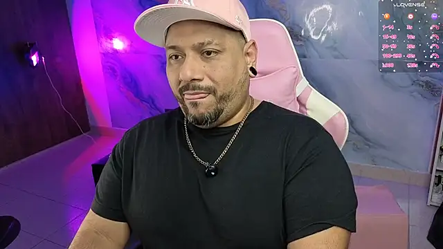 Snapshot of jacoob_woods chatting on 04.25.26 jacoob woods online show from 04.25.26