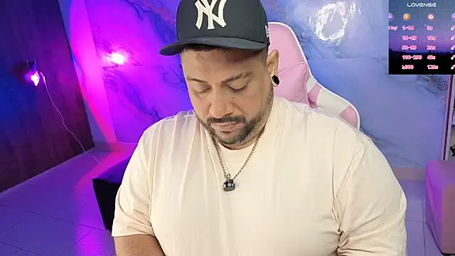Snapshot of jacoob_woods chatting on 04.29.26 jacoob woods online show from 04.29.26