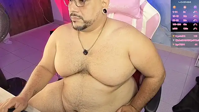 Snapshot of jacoob_woods chatting on 05.18.26 jacoob woods online show from 05.18.26
