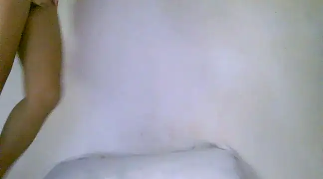 Snapshot of h0ney_lips chatting on 02.19.25 h0ney lips online show from 02.19.25