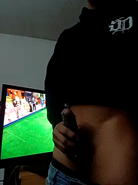 Snapshot of Torresmor chatting on 02.18.26 Torresmor online show from 02.18.26