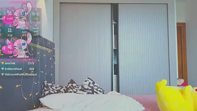 Mia Tin online show from 03.08.25