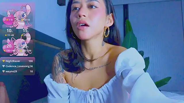 Mia Tin online show from 10.02.25