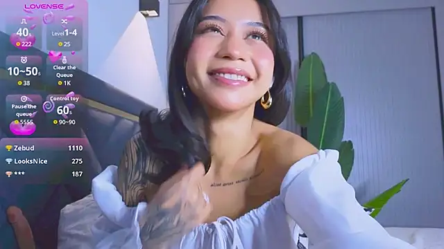 Mia Tin online show from 11.08.25