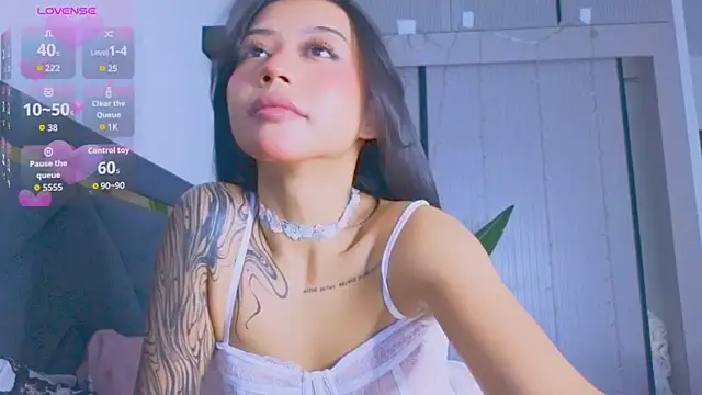 Mia Tin online show from 02.06.26