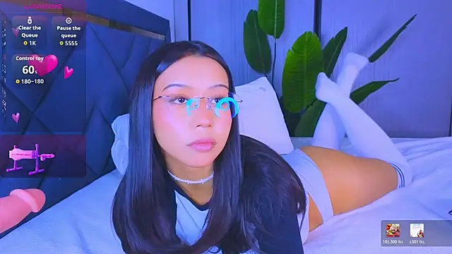 Mia Tin online show from 05.13.26