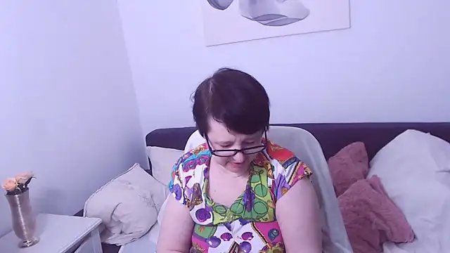 ChristaRose online show from 04.05.26