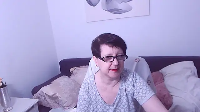 Snapshot of ChristaRose chatting on 06.04.26 ChristaRose online show from 06.04.26