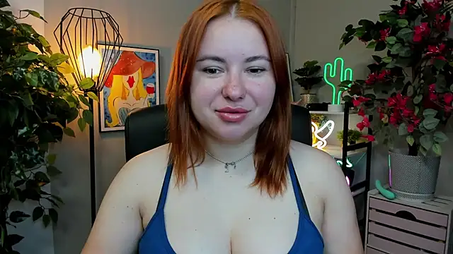 LAYLAxSTAR online show from 09.12.25